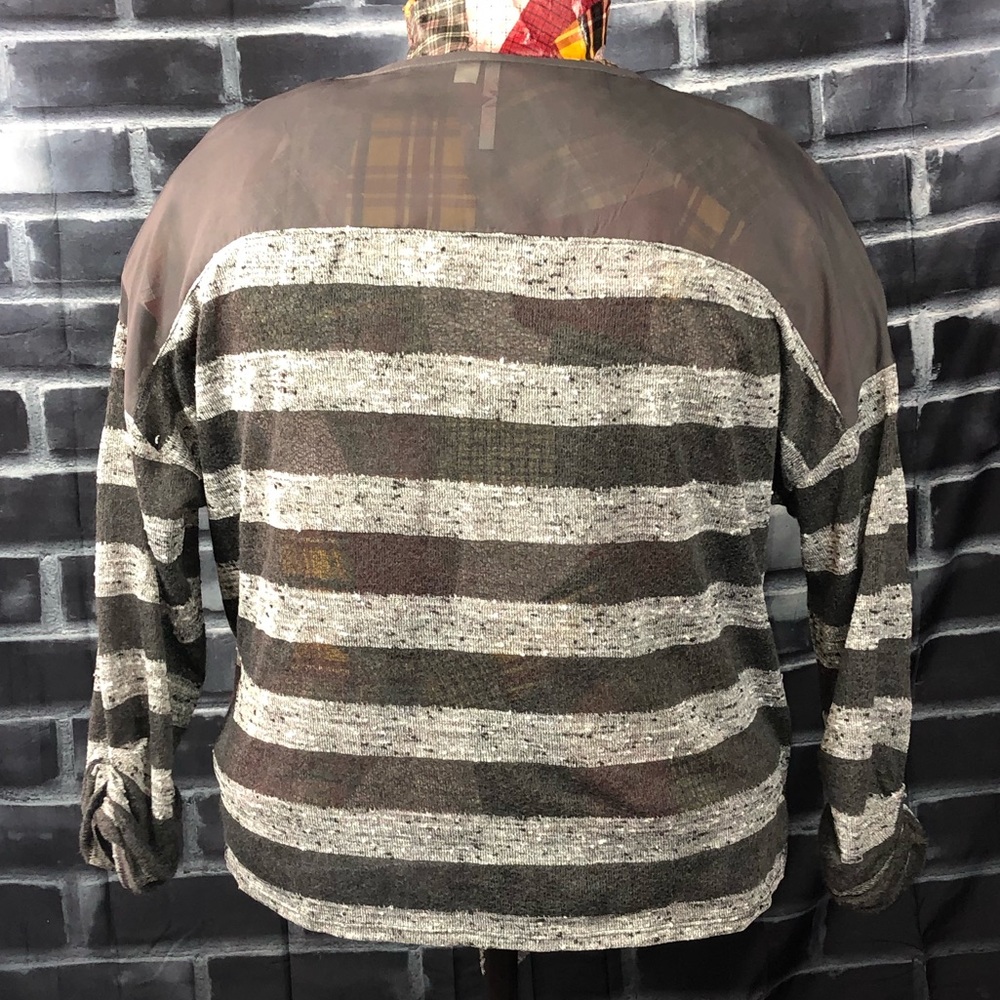 Extra Touch Top. - image 3